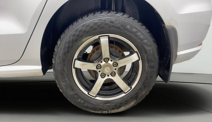 2017 Volkswagen Ameo TRENDLINE 1.2L, Petrol, Manual, 80,212 km, Left Rear Wheel