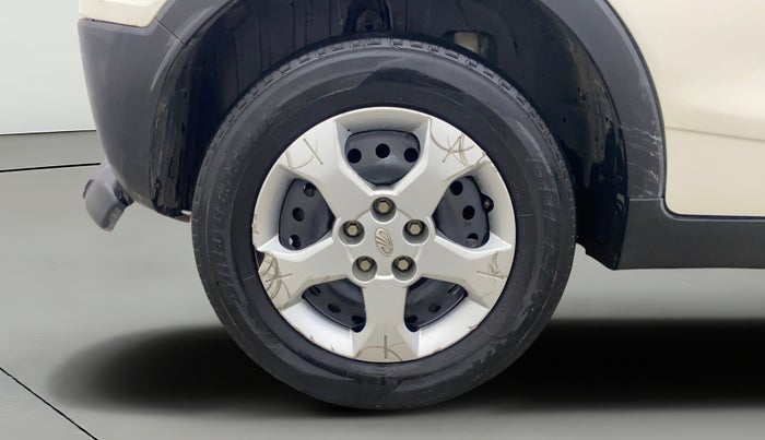 2021 Mahindra XUV300 W6 1.2 PETROL AMT, Petrol, Automatic, 81,586 km, Right Rear Wheel