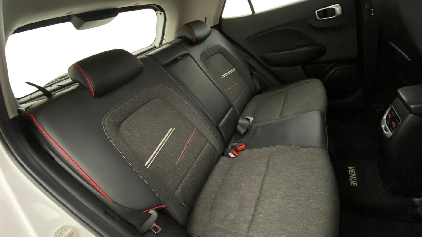 2021 Hyundai VENUE SX 1.0 (O) TURBO IMT DUAL TONE, Petrol, Manual, 35,269 km, Right Side Rear Door Cabin
