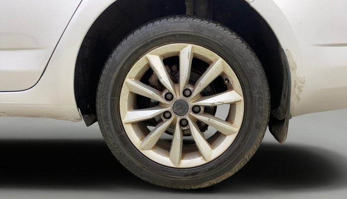 2013 Skoda Octavia ELEGANCE 2.0 TDI AT, Diesel, Automatic, 72,639 km, Left Rear Wheel