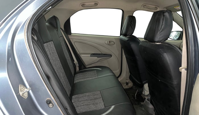 2015 Toyota Etios G, Petrol, Manual, 65,170 km, Right Side Rear Door Cabin