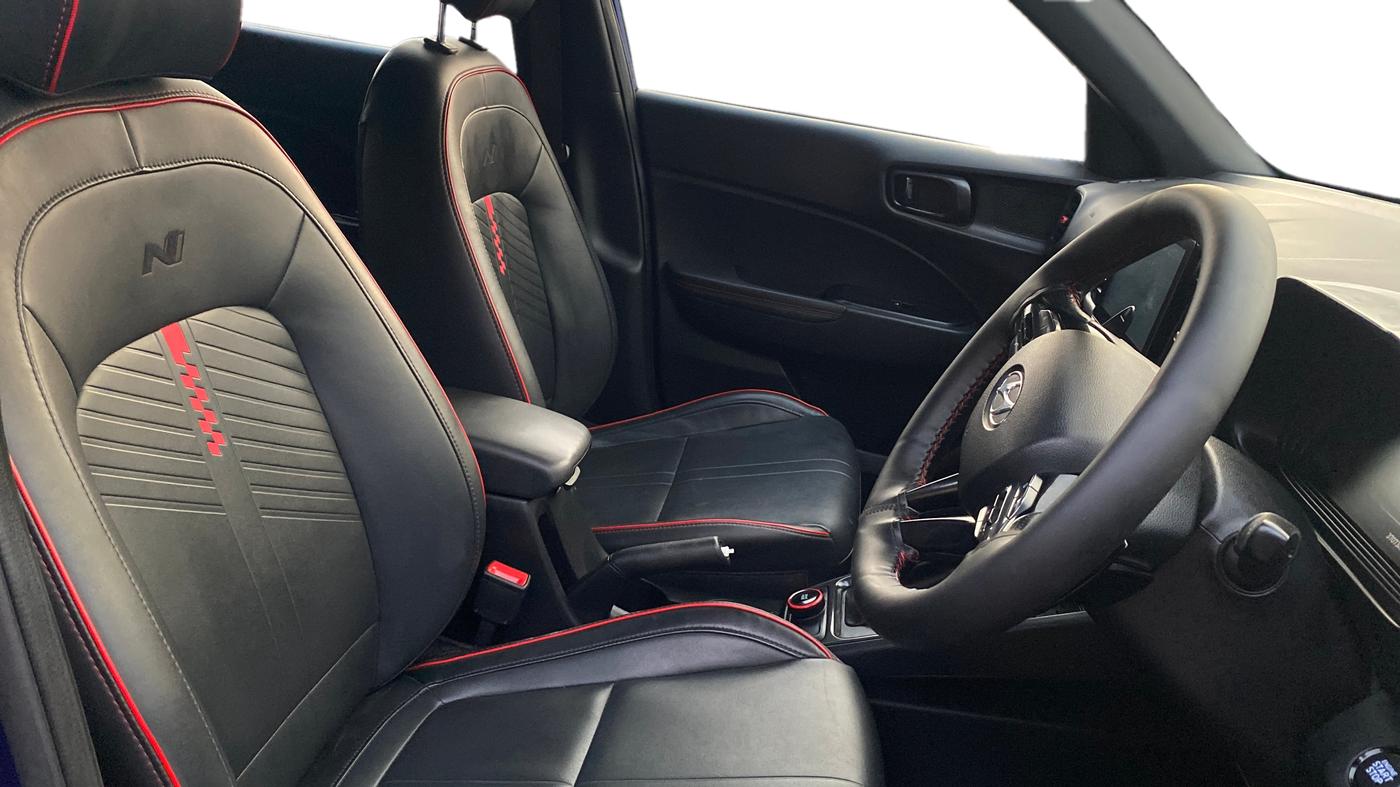 2022 Hyundai VENUE N LINE N6 1.0 TURBO DCT, Petrol, Automatic, 37,063 km, Right Side Front Door Cabin