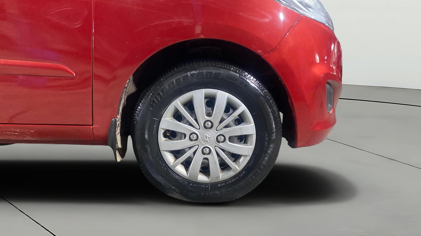 2013 Hyundai i10 SPORTZ 1.2 AT, Petrol, Automatic, 29,495 km, Right Front Wheel