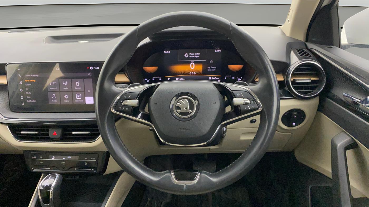 2024 Skoda SLAVIA STYLE 1.0L TSI AT, Petrol, Automatic, 26,163 km, Steering Wheel Close Up