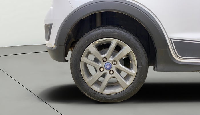 2018 Ford FREESTYLE TITANIUM 1.2 PETROL, Petrol, Manual, 97,342 km, Right Rear Wheel