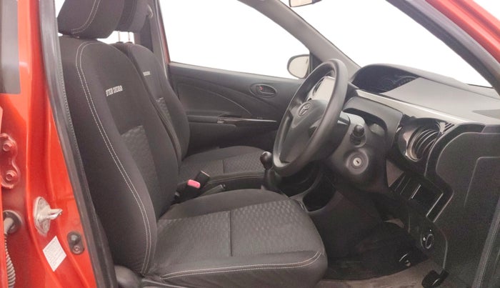 2014 Toyota Etios CROSS 1.2 G, Petrol, Manual, 54,628 km, Right Side Front Door Cabin