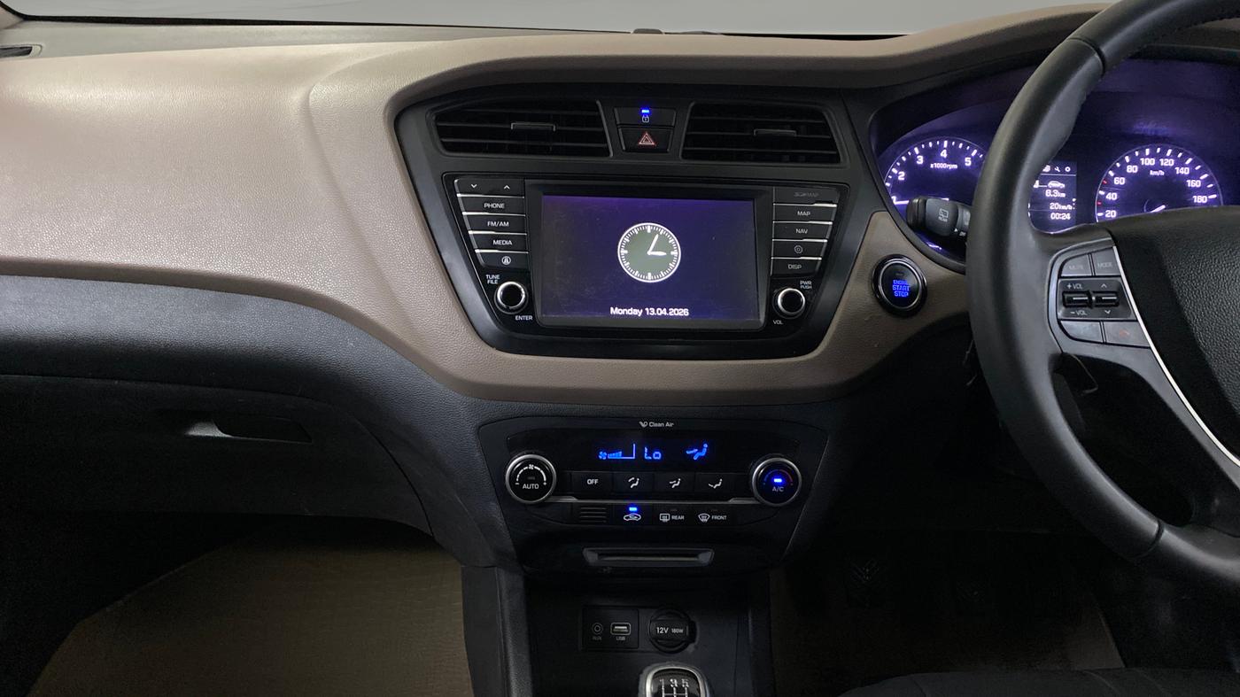 2016 Hyundai Elite i20 ASTA 1.2 (O), Petrol, Manual, 82,580 km, Air Conditioner