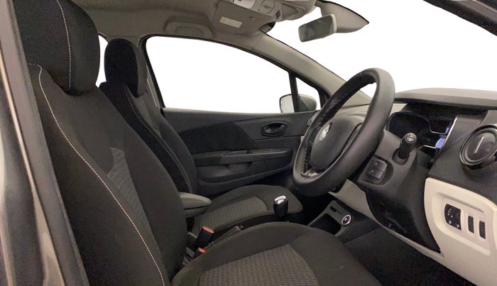 2018 Renault Captur RXE PETROL, Petrol, Manual, 17,991 km, Right Side Front Door Cabin