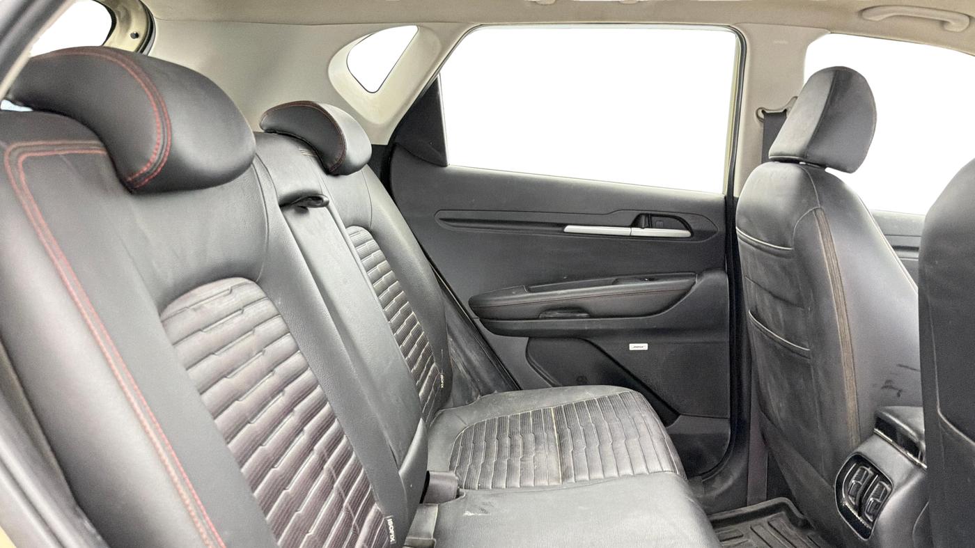 2020 KIA SONET GTX PLUS 1.0 DCT, Petrol, Automatic, 61,424 km, Right Side Rear Door Cabin