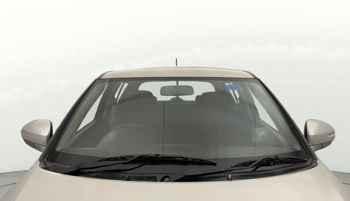 2014 Maruti Swift VXI, Petrol, Manual, 1,17,696 km, Front Windshield