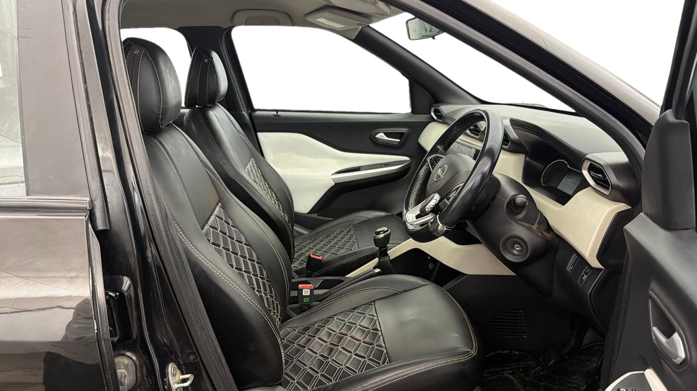 2023 Nissan MAGNITE XL, Petrol, Manual, 40,563 km, Right Side Front Door Cabin