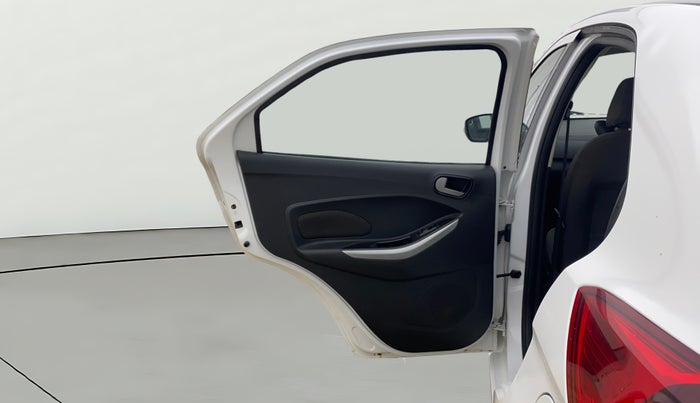 2016 Ford New Figo TREND 1.2 PETROL, Petrol, Manual, 1,30,729 km, LHS Rear Door