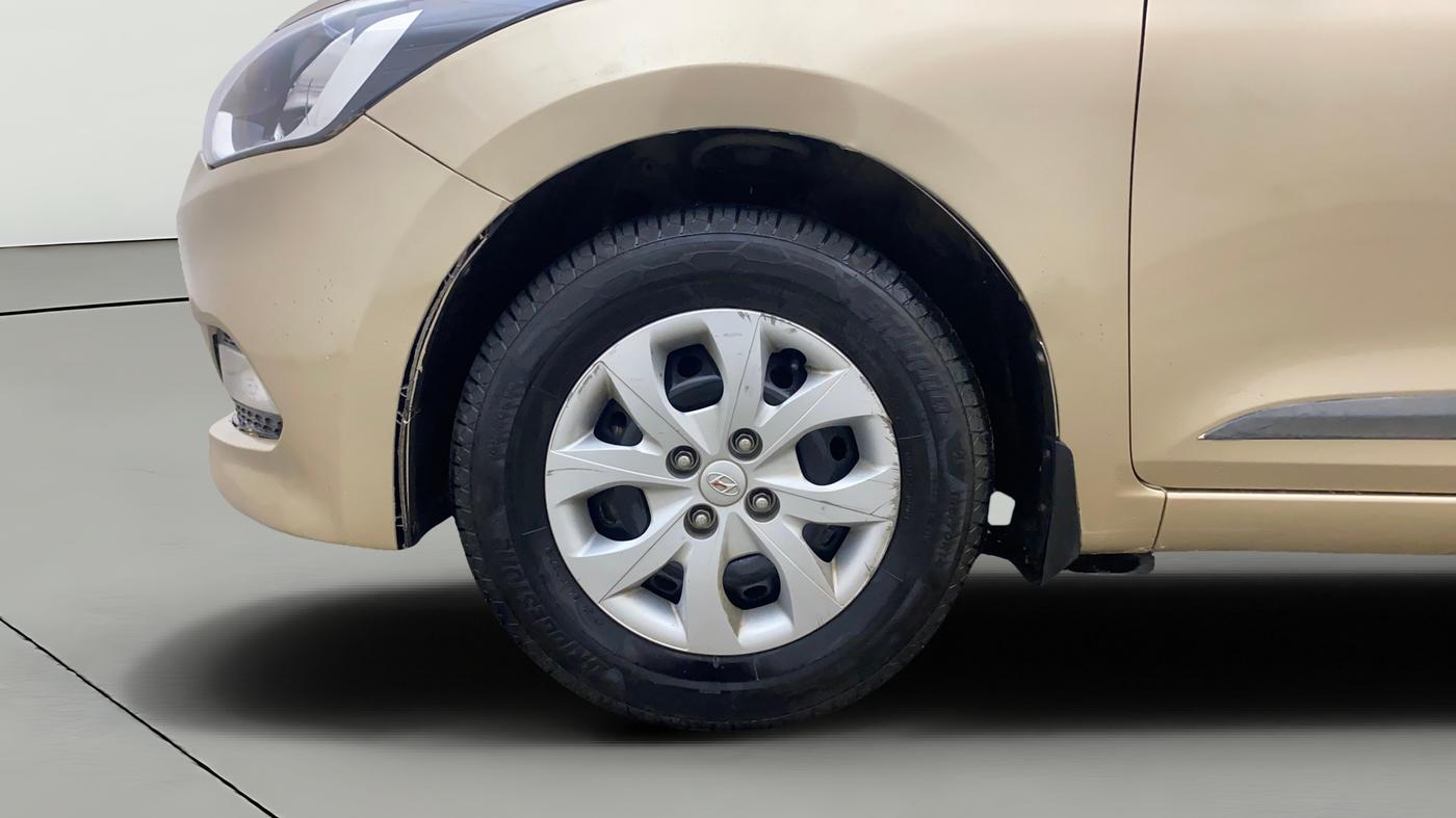 2014 Hyundai Elite i20 SPORTZ 1.2, Petrol, Manual, 39,928 km, Left Front Wheel