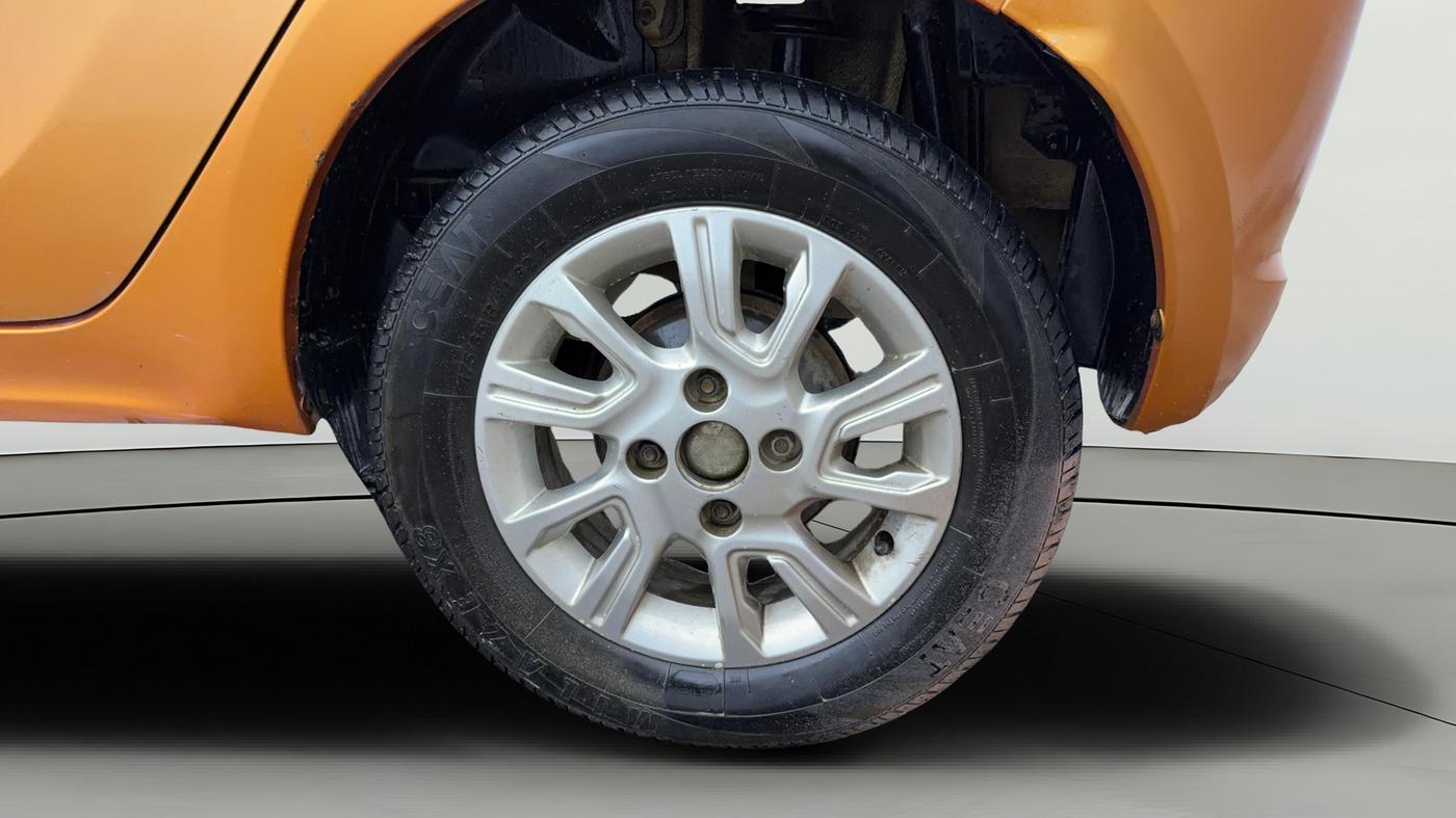 2018 Tata Tiago XZ PETROL, Petrol, Manual, 52,147 km, Left Rear Wheel