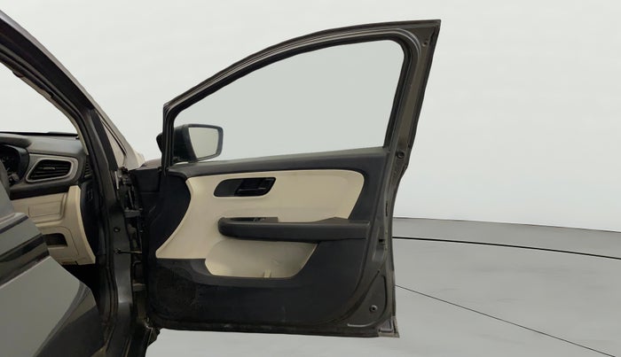 2022 Tata ALTROZ XE PETROL, Petrol, Manual, 74,298 km, RHS Front Door