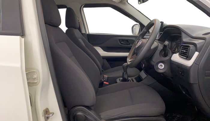 2023 Tata PUNCH PURE MT, Petrol, Manual, 57,074 km, Right Side Front Door Cabin