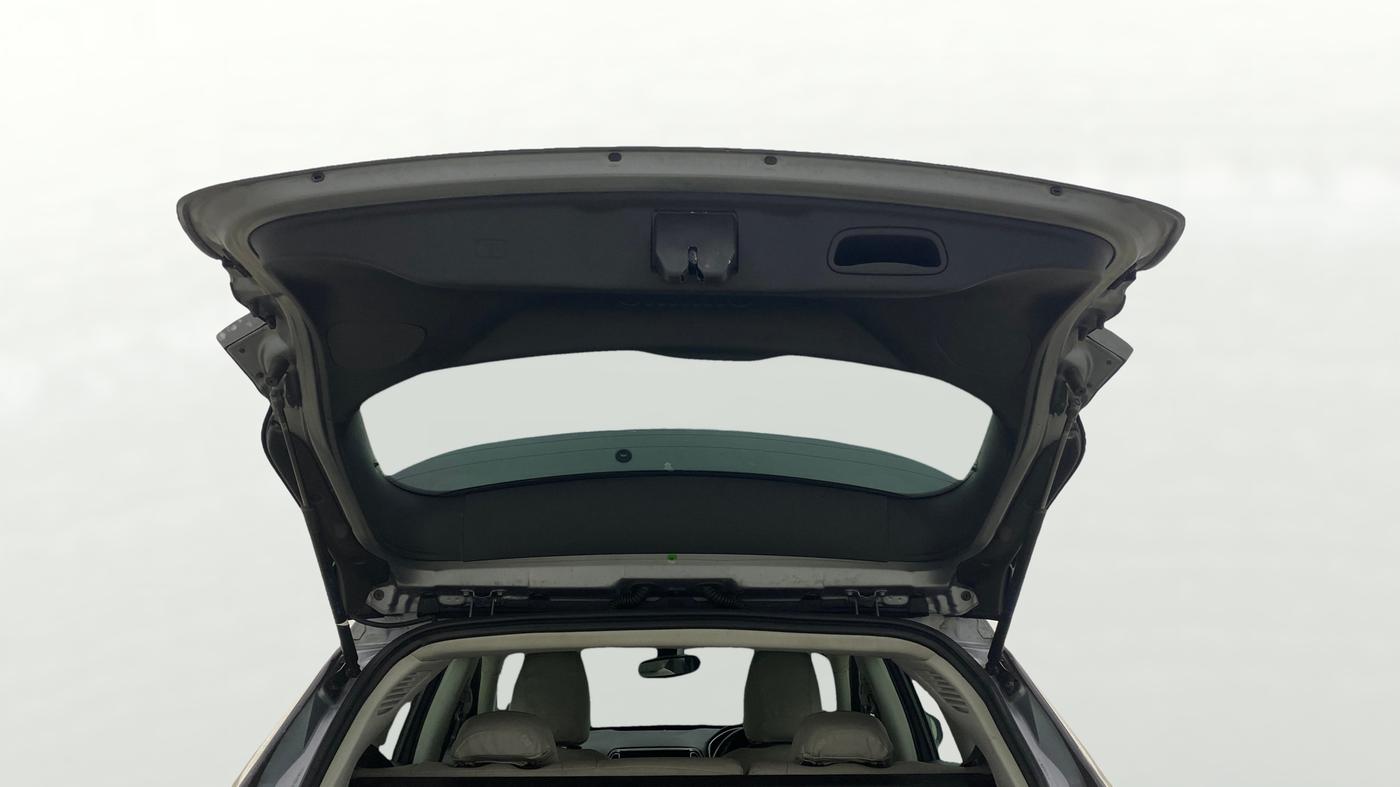2020 Jeep Compass LONGITUDE 2.0 DIESEL 4X4 AT, Diesel, Automatic, 69,109 km, Boot Door Open