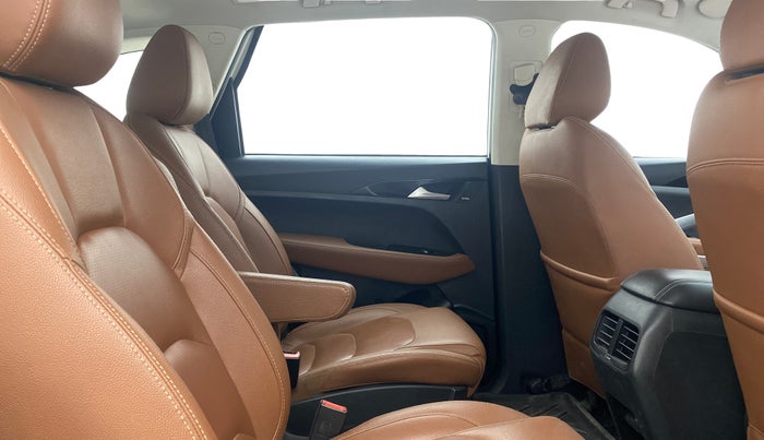 2020 MG HECTOR PLUS SHARP 1.5 PETROL TURBO DCT 6-STR, Petrol, Automatic, 66,402 km, Right Side Rear Door Cabin