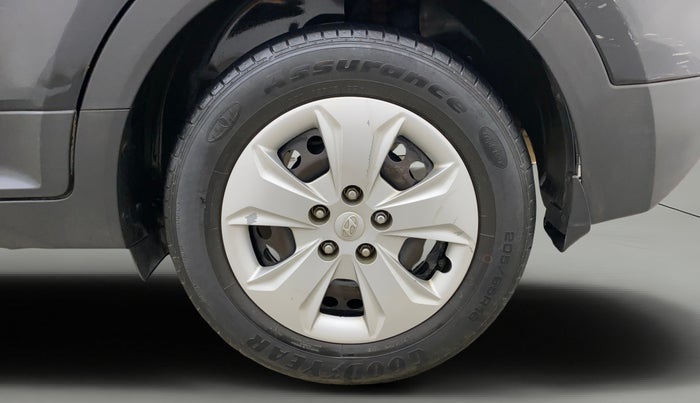 2015 Hyundai Creta S 1.6 PETROL, Petrol, Manual, 68,195 km, Left Rear Wheel