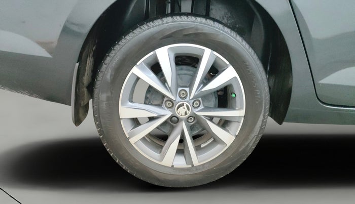 2022 Skoda SLAVIA STYLE 1.5L TSI DSG, Petrol, Automatic, 47,776 km, Right Rear Wheel