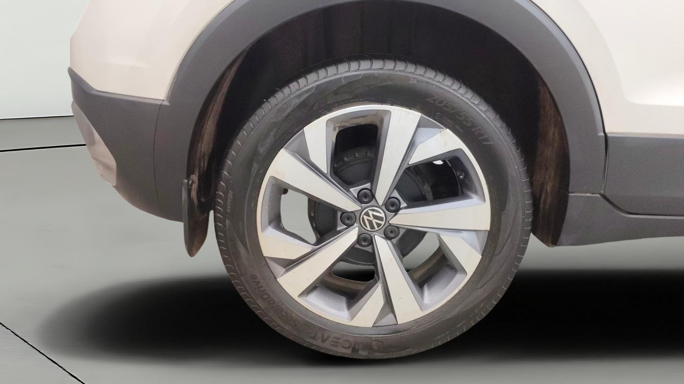 2023 Volkswagen TAIGUN  Topline 1.0 TSI AT (Electric Seats), Petrol, Automatic, 28,799 km, Right Rear Wheel