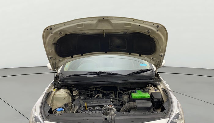 2015 Hyundai Verna FLUIDIC 4S 1.6 VTVT S(O), Petrol, Manual, 71,982 km, Open Bonet