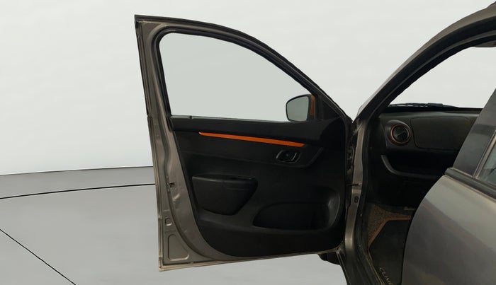 2019 Renault Kwid CLIMBER 1.0, Petrol, Manual, 88,945 km, LHS Front Door