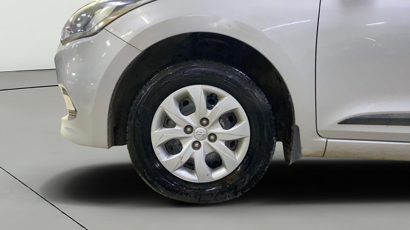2015 Hyundai Elite i20 SPORTZ 1.2, Petrol, Manual, 20,004 km, Left Front Wheel