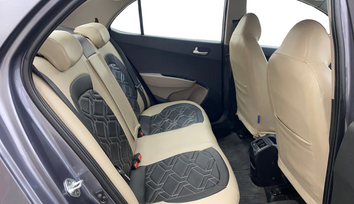 2017 Hyundai Xcent SX 1.2, Petrol, Manual, 63,357 km, Right Side Rear Door Cabin