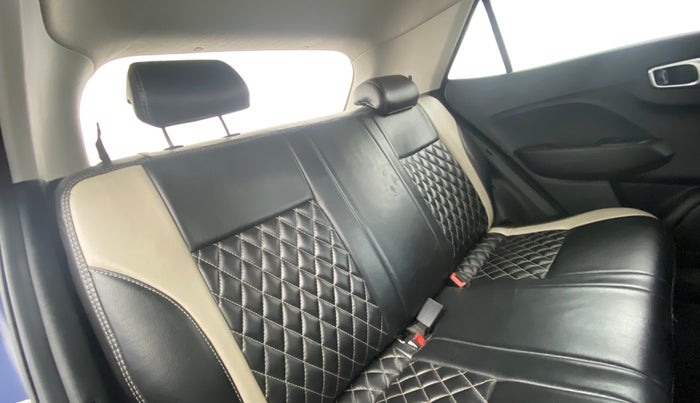 2021 Hyundai VENUE SX PLUS 1.0 TURBO DCT, Petrol, Automatic, 97,130 km, Right Side Rear Door Cabin