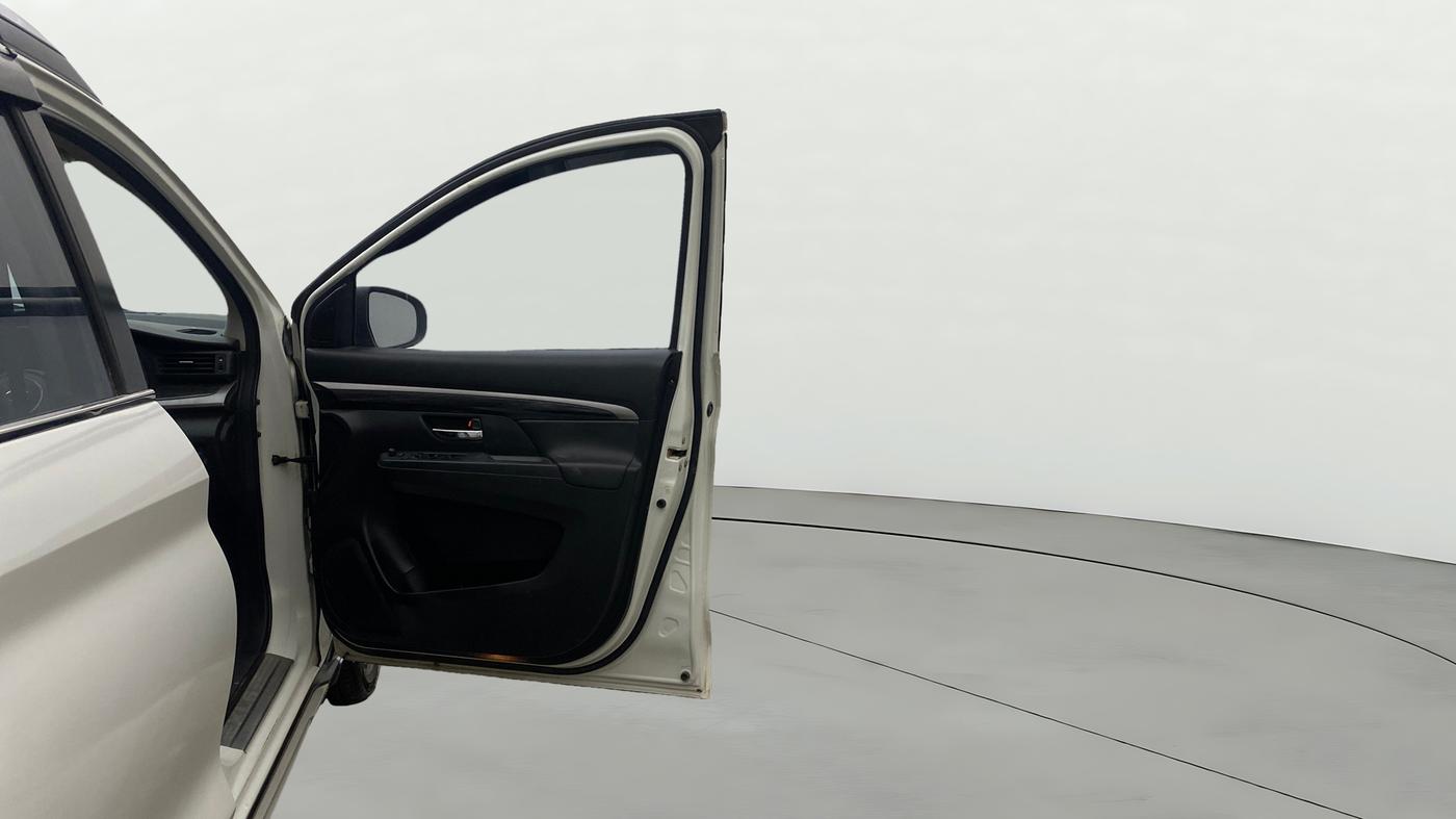 2022 Maruti XL6 ZETA MT, Petrol, Manual, 1,05,437 km, RHS Front Door