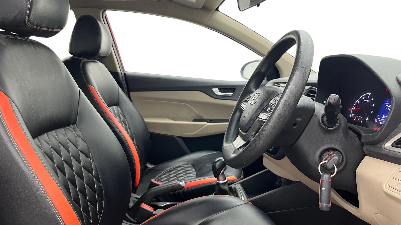 2019 Hyundai Verna 1.4 EX PETROL, Petrol, Manual, 89,110 km, Right Side Front Door Cabin