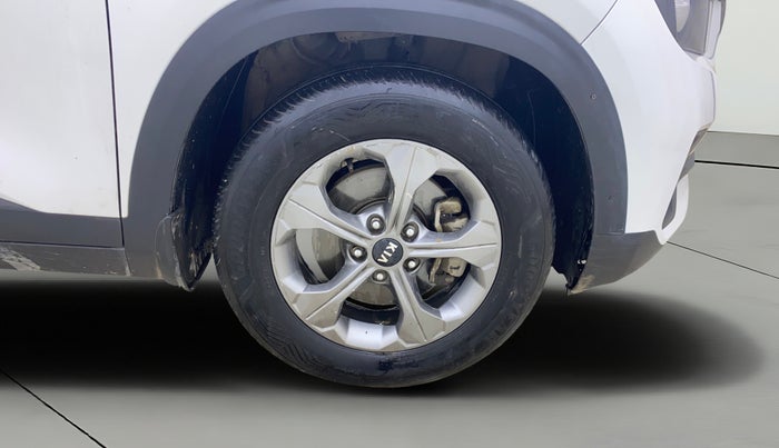 2020 KIA SELTOS HTK PLUS 1.5 DIESEL, Diesel, Manual, 1,47,705 km, Right Front Wheel