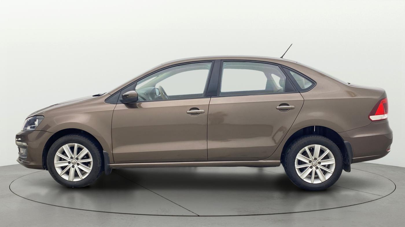 2016 Volkswagen Vento HIGHLINE 1.6 MPI, Petrol, Manual, 36,025 km, Left Side