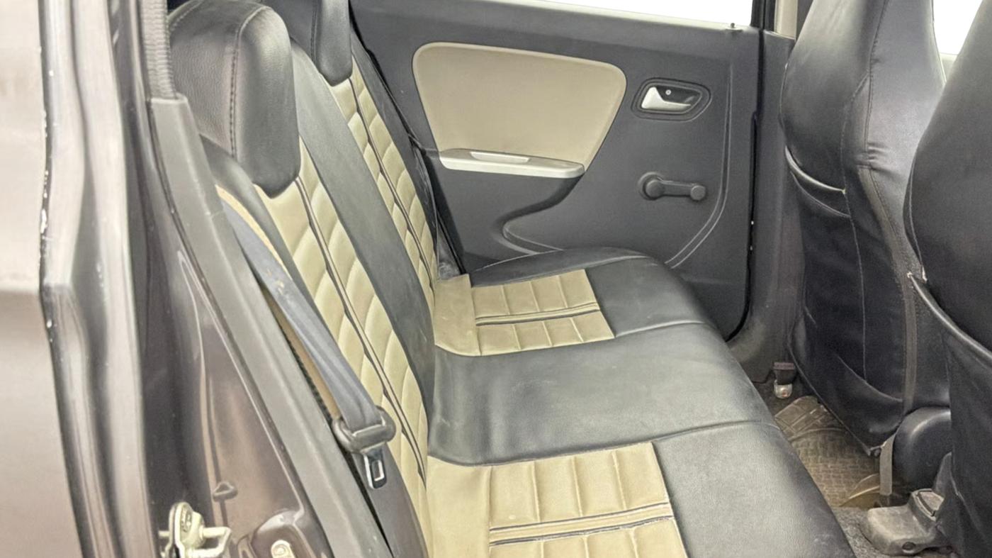 2018 Maruti Alto K10 VXI (O) AMT, Petrol, Automatic, 40,395 km, Right Side Rear Door Cabin
