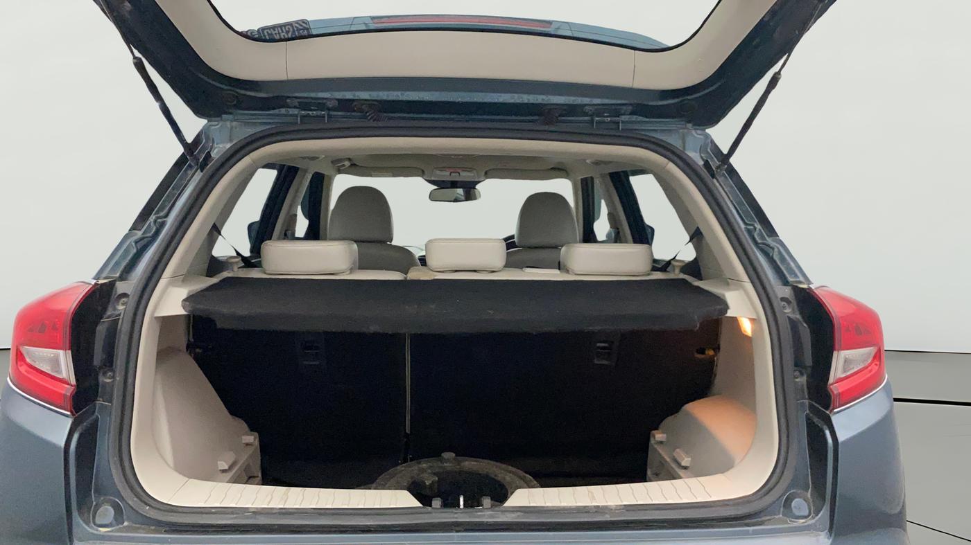 2019 Mahindra XUV300 W8 (O) 1.2 PETROL, Petrol, Manual, 80,553 km, Boot Open Zoomed View