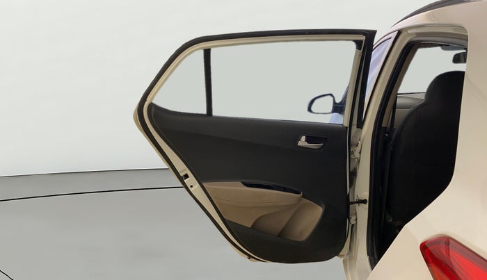 2017 Hyundai Grand i10 SPORTZ (O) 1.2 U2 CRDI, Diesel, Manual, 1,44,028 km, LHS Rear Door