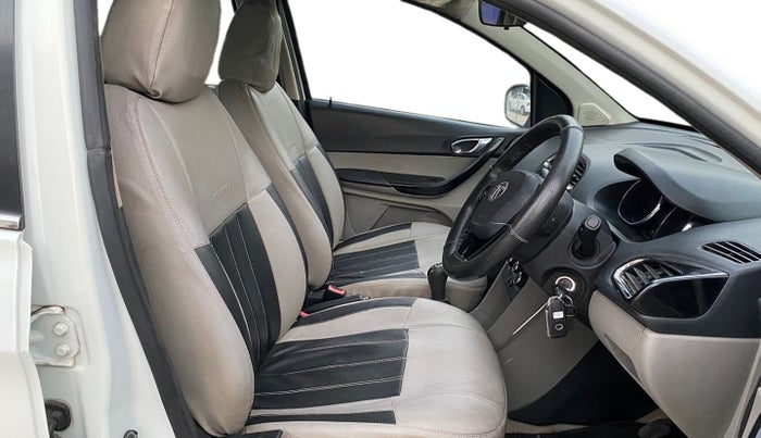 2018 Tata Tiago XZ PETROL, Petrol, Manual, 61,943 km, Right Side Front Door Cabin