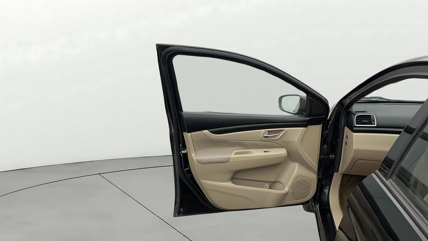 2014 Maruti Ciaz ZXI, Petrol, Manual, 76,034 km, LHS Front Door