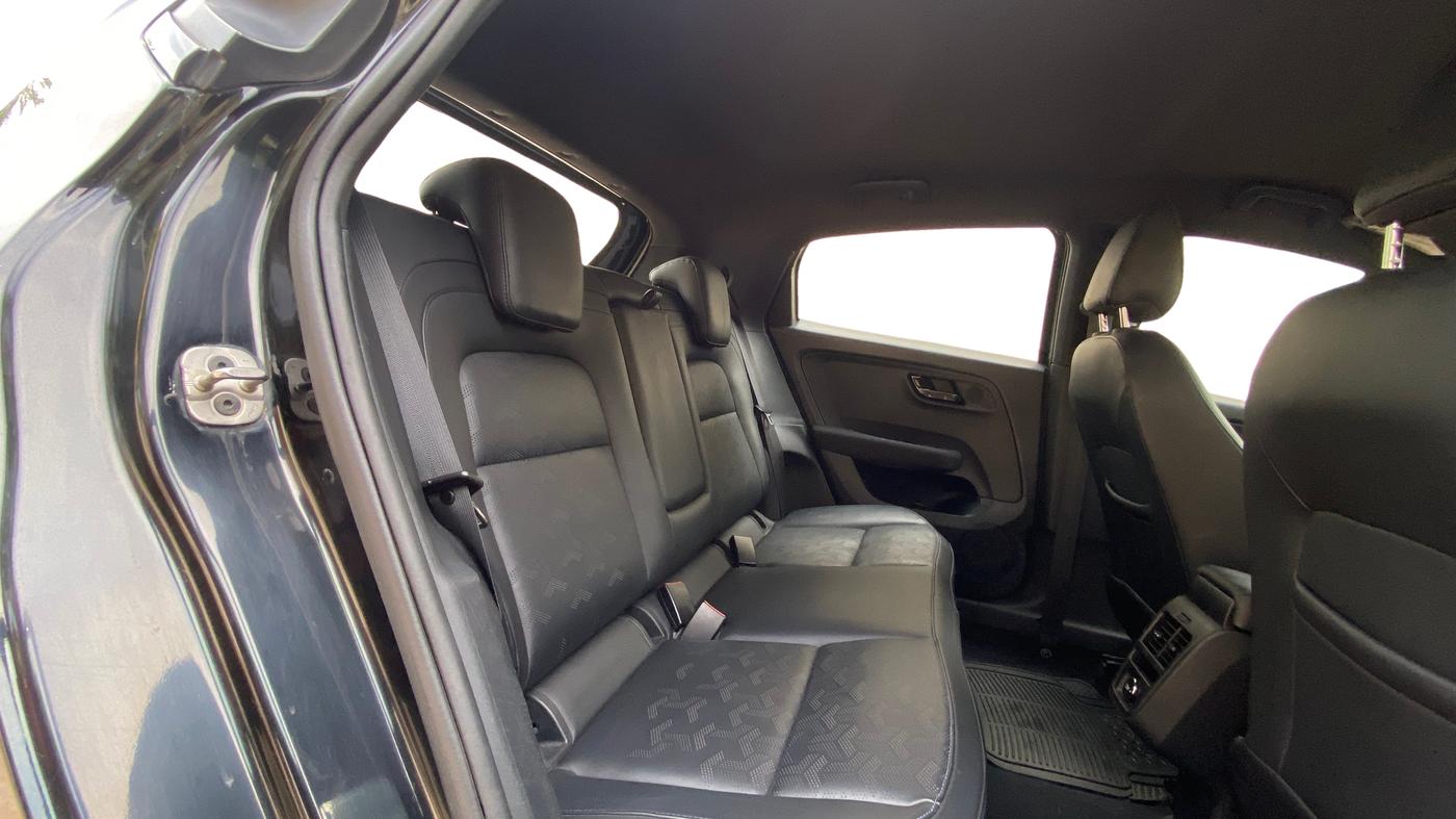 2022 Tata ALTROZ XZA PLUS DARK EDTION, Petrol, Automatic, 26,332 km, Right Side Rear Door Cabin