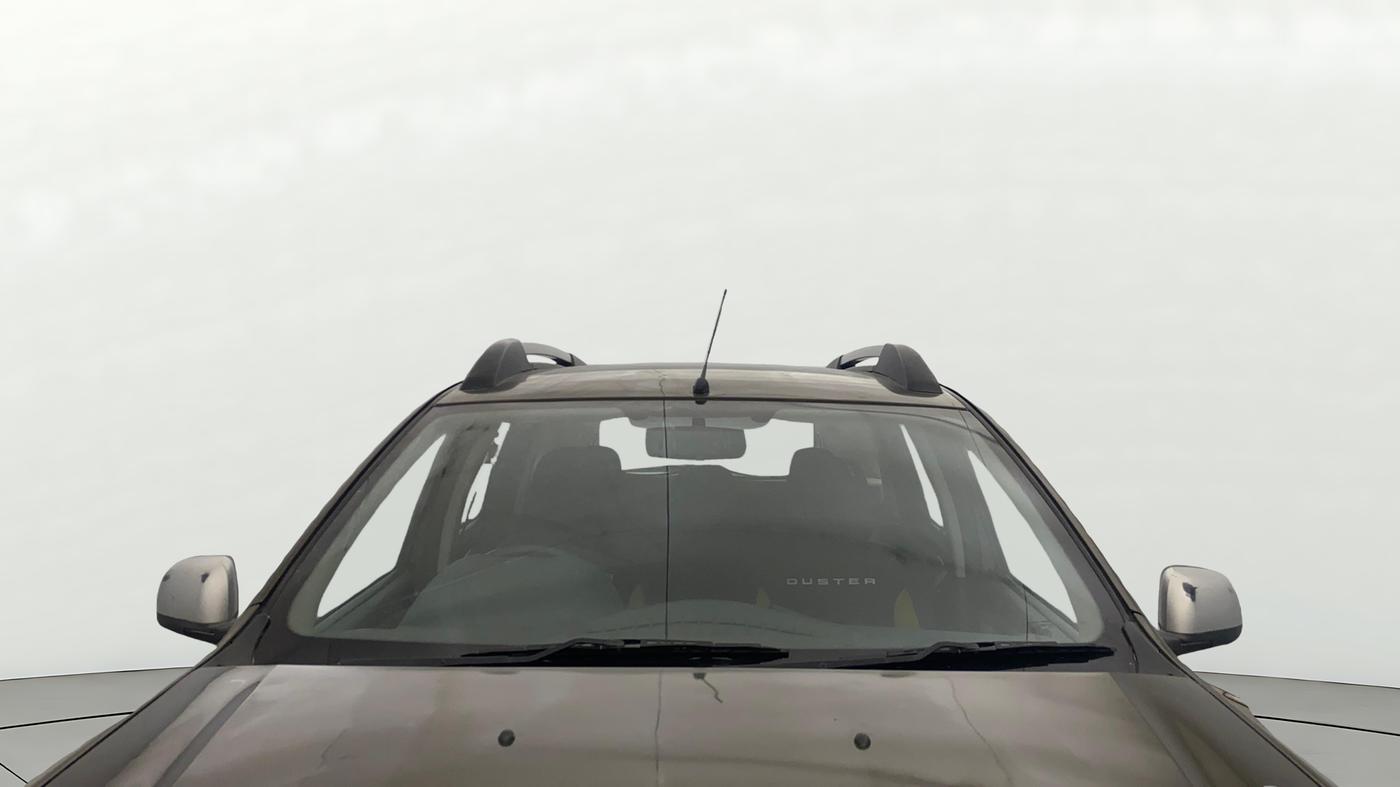 2014 Renault Duster 110 PS RXL ADVENTURE, Diesel, Manual, 52,214 km, Front Windshield