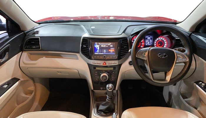 2021 Mahindra XUV300 W8(O) 1.2 PETROL DUAL TONE, Petrol, Manual, 5,206 km, Dashboard