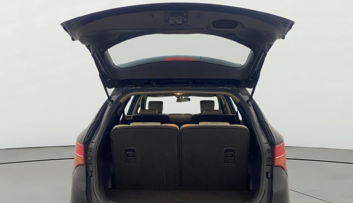 2014 Hyundai Santa Fe 4 WD AT, Diesel, Automatic, 88,620 km, Boot Door Open