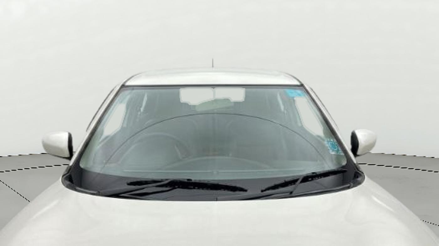 2023 Maruti Swift LXI, Petrol, Manual, 1,07,664 km, Front Windshield