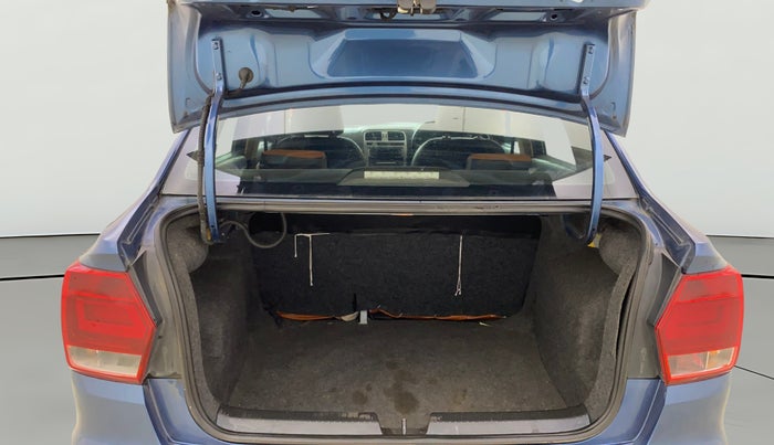 2017 Volkswagen Ameo HIGHLINE1.2L, Petrol, Manual, 47,711 km, Boot Open Zoomed View