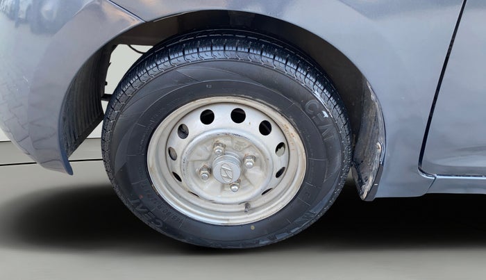 2014 Hyundai Eon ERA +, Petrol, Manual, 17,518 km, Left Front Wheel