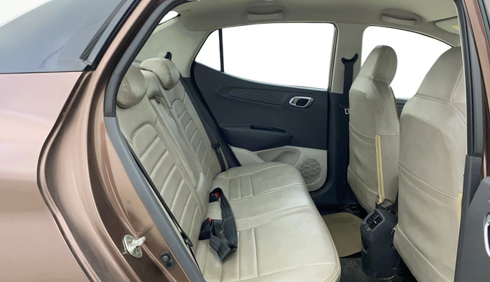 2020 Hyundai AURA SX 1.2, Petrol, Manual, 26,704 km, Right Side Rear Door Cabin