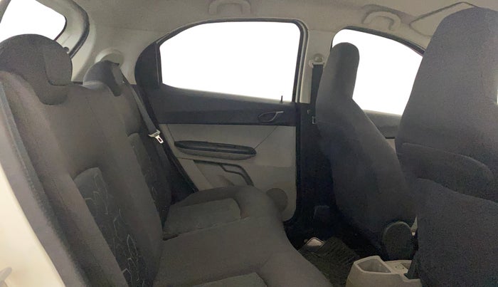 2017 Tata Tiago XT PETROL, Petrol, Manual, 70,942 km, Right Side Rear Door Cabin