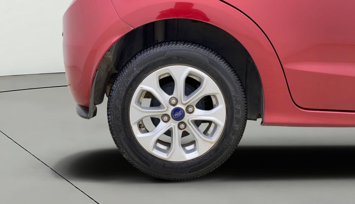 2016 Ford New Figo TITANIUM 1.2 PETROL MT, Petrol, Manual, 28,837 km, Right Rear Wheel
