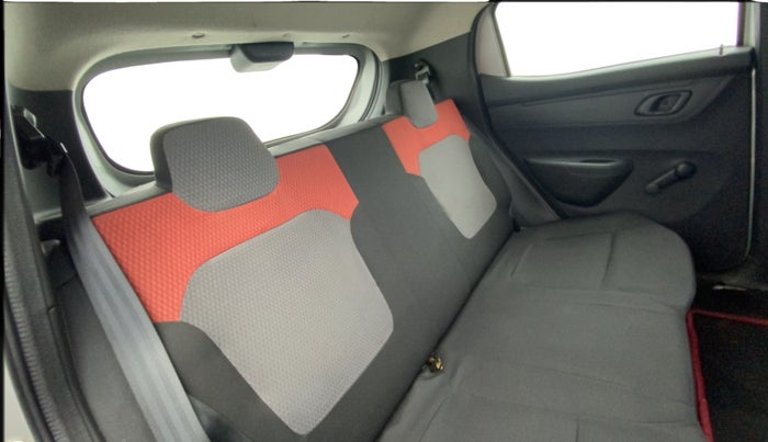 2016 Renault Kwid RXT 0.8, Petrol, Manual, 96,034 km, Right Side Rear Door Cabin
